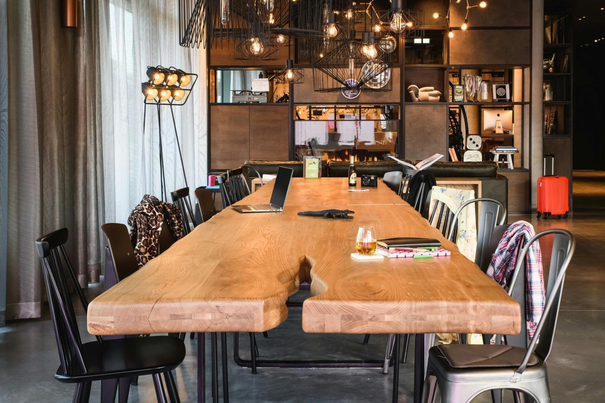 Moxy Stuttgart Feuerbach Hotel ภายนอก รูปภาพ